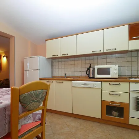 Josip 1324 Apartamento