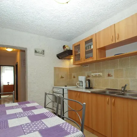 Josip 1324 Apartamento *